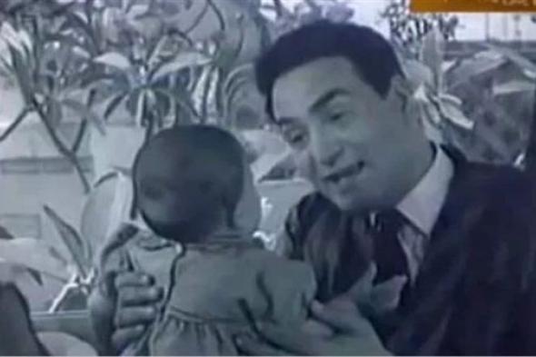 تعرف على الطفل الذي ظهر في أغنية "ماما زمانها جاية" قبل 62 عاما (فيديو)