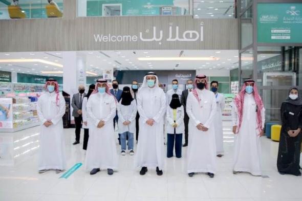 السعودية.. موظفي الصحة يودعون الوزير بعد تجاوز "أكبر جائحة في العصر الحديث"